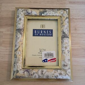 NEW Vintage Burnes of Boston Picture Frame Ceramic Floral Gold Trim Holds 3.5x5